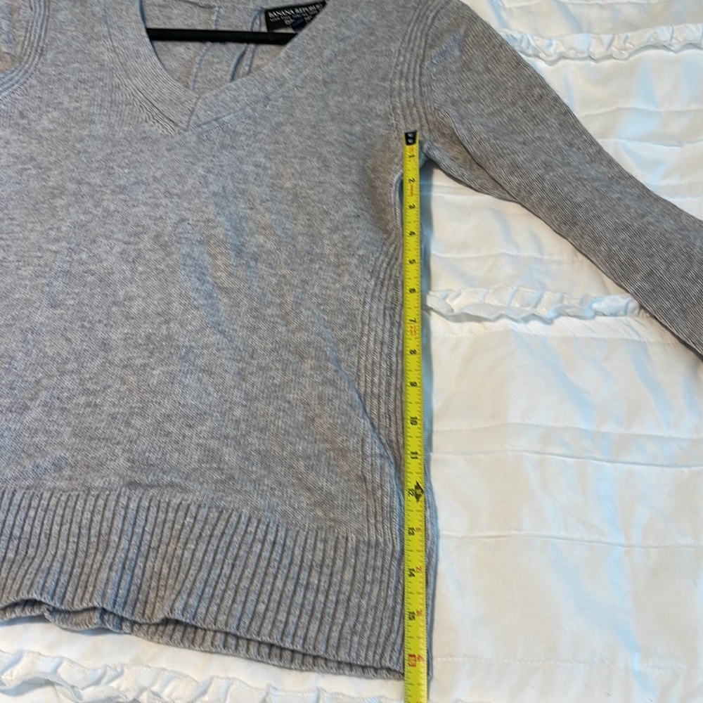 EUC Banana Republic Sweater- size small - Picture 5 of 8